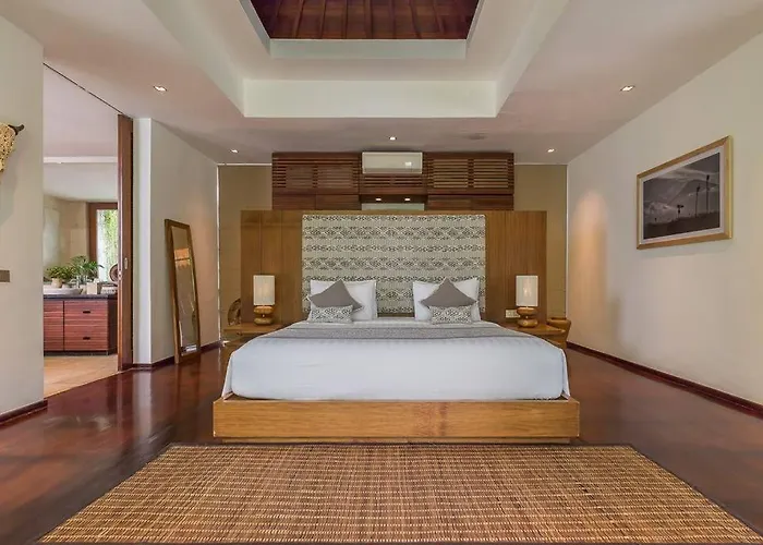 Eshara 21 Our Luxury 5br Escape&huge Pool Oberoi * Seminyak