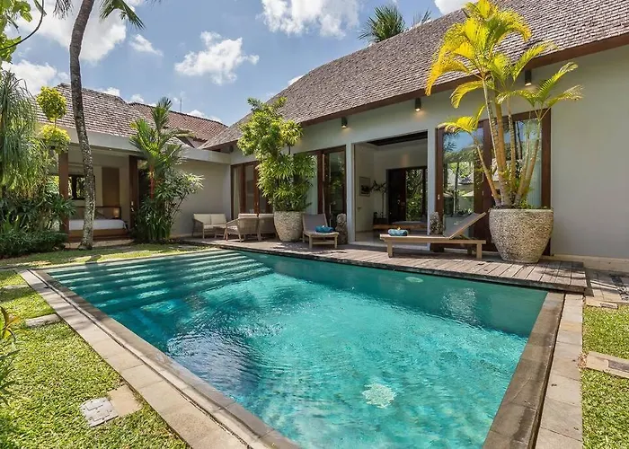 Villa Eshara 21 Our Luxury 5br Escape&huge Pool Oberoi Seminyak