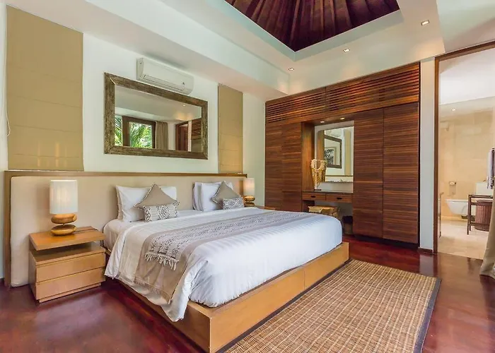 Eshara 21 Our Luxury 5br Escape&huge Pool Oberoi Villa